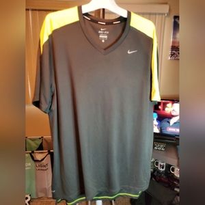 Mens Nike DriFit Tee